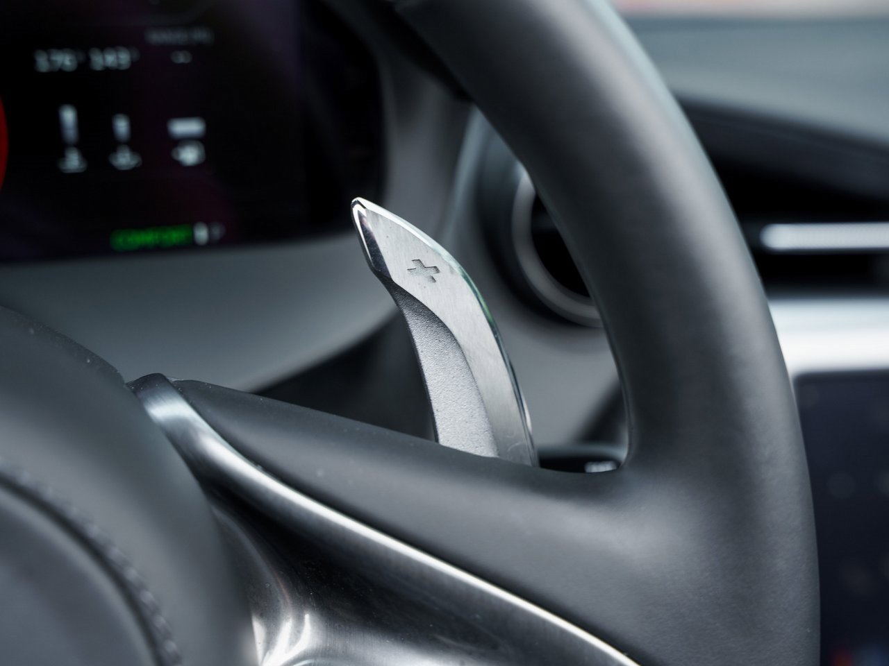 Used 2024 McLaren 750S Spider image 12