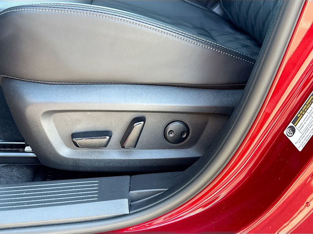 Used 2026 Nissan Rogue Platinum w/ Platinum Premium Package image 20