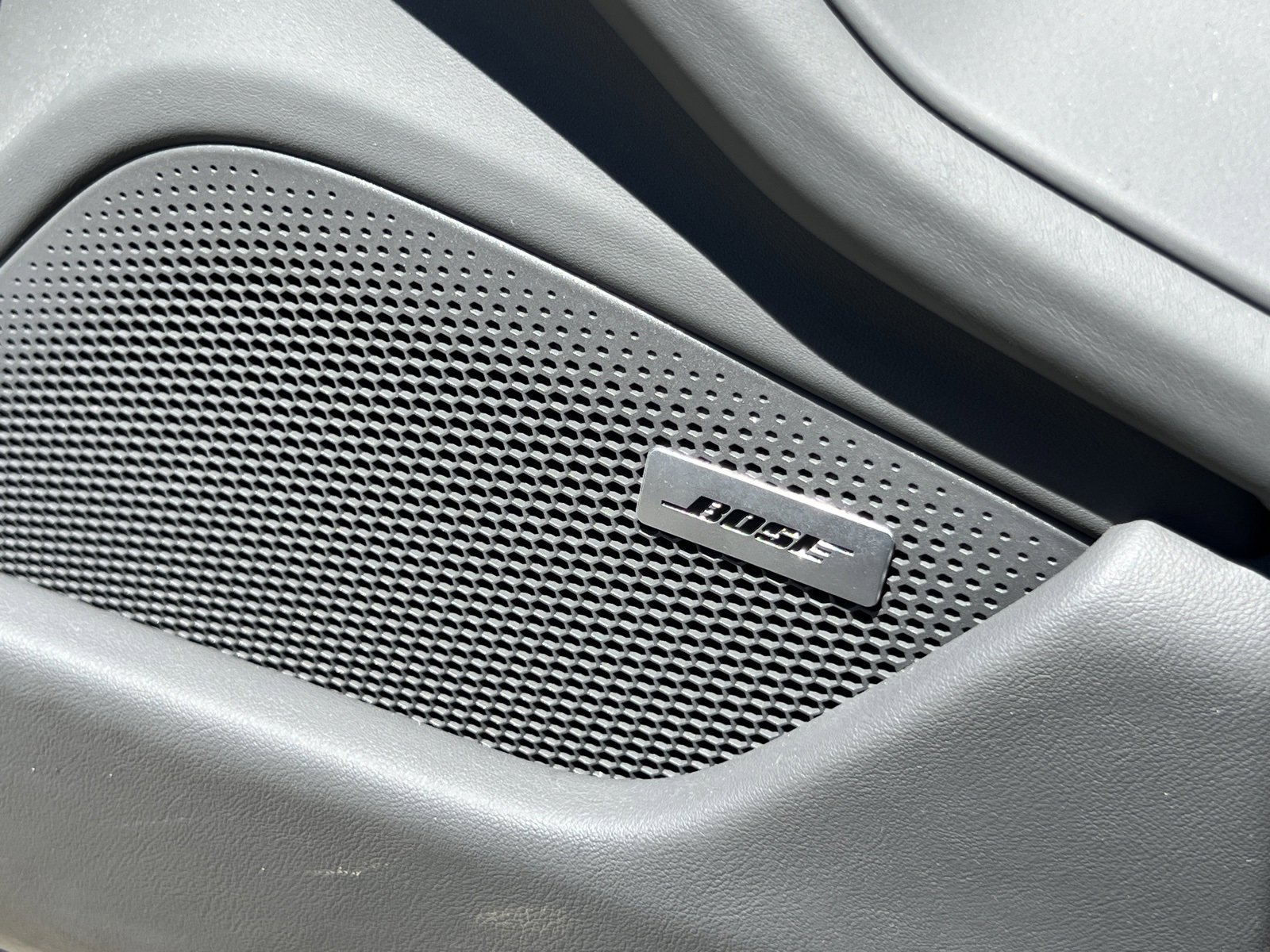 Certified 2022 Porsche Taycan 4S image 33