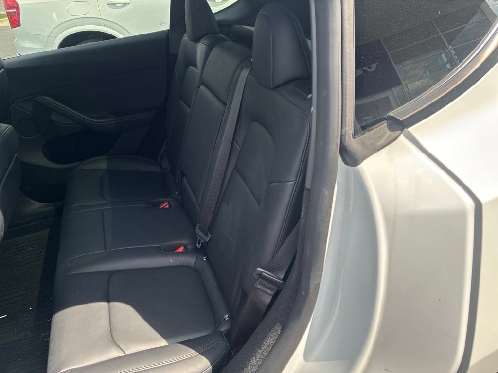 Used 2024 Tesla Model Y Performance AWD/4WD image 6