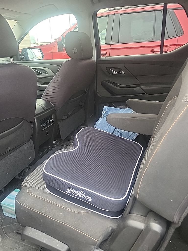 Used 2019 Chevrolet Traverse LT w/ LPO, Floor Liner Package AWD/4WD image 7