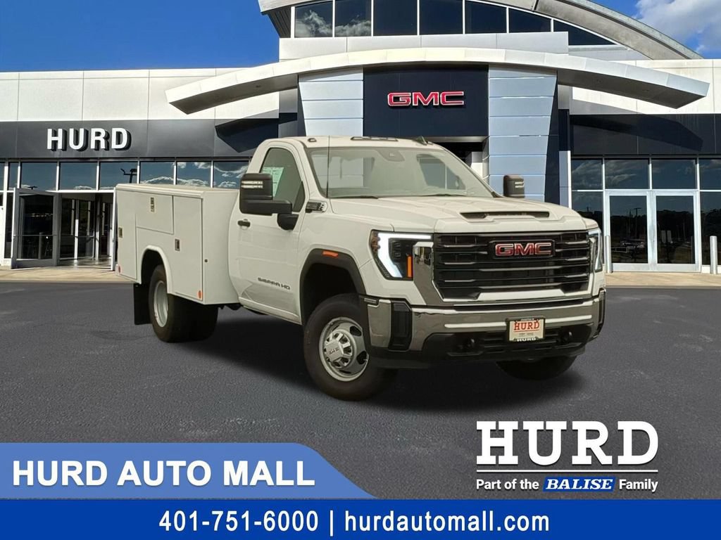 New 2025 GMC Sierra 3500 Pro w/ Convenience Package