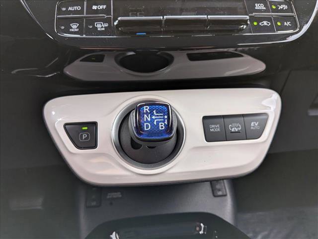 Used 2018 Toyota Prius Prime Plus image 12