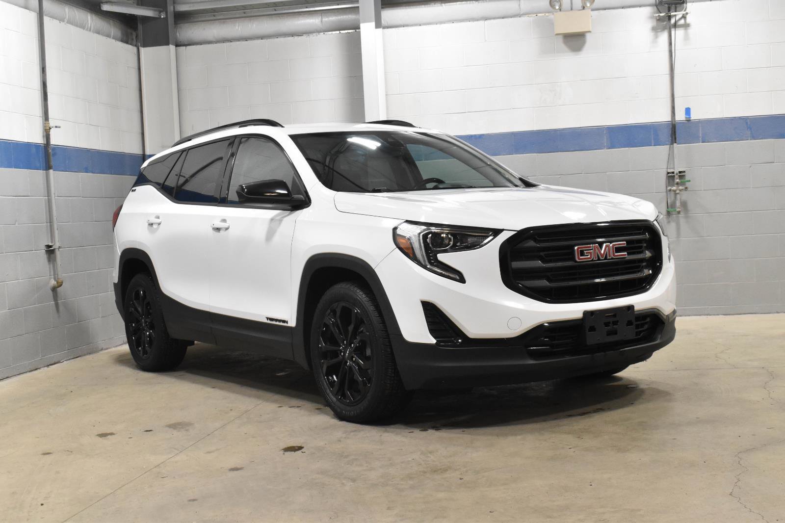 Used 2020 GMC Terrain SLE w/ Elevation Edition FWD image 27