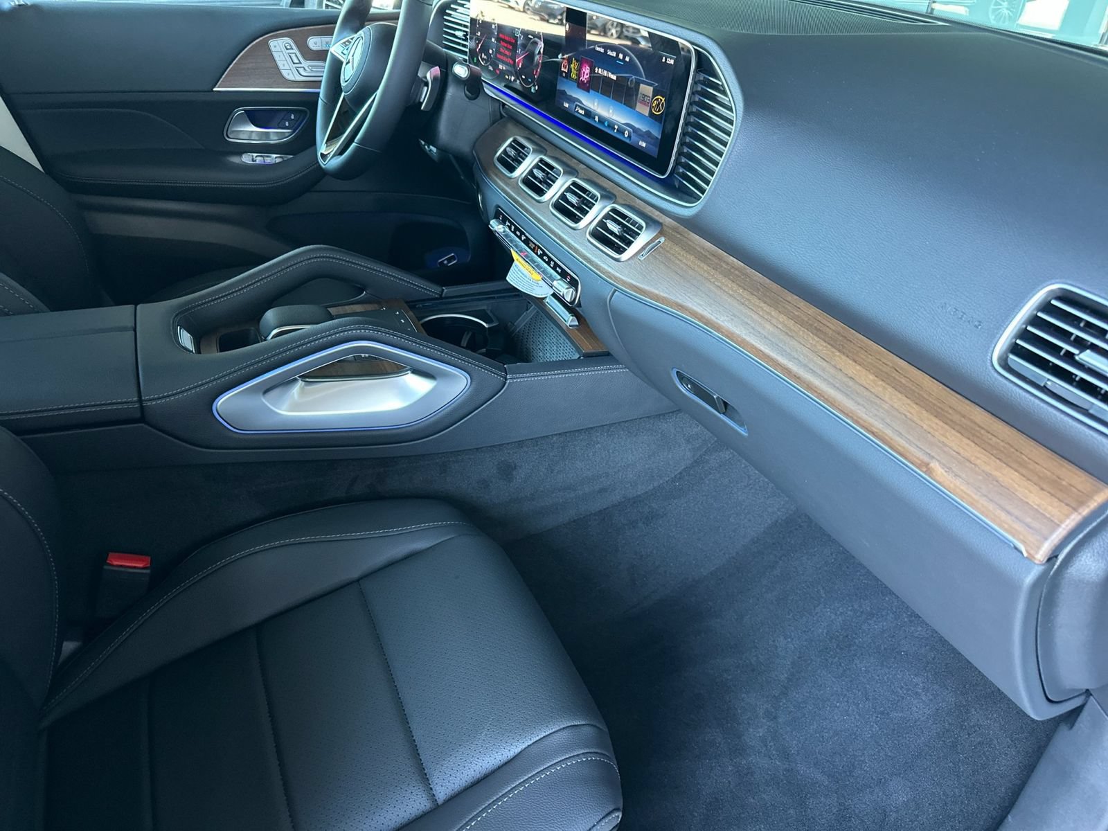 New 2026 Mercedes-Benz GLE 450 4MATIC image 16