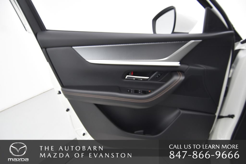 Certified 2025 MAZDA CX-90 3.3 Turbo w/ Preferred Package AWD/4WD image 29