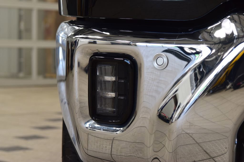 Used 2024 Chevrolet Silverado 2500 LTZ w/ LTZ Plus Package image 14