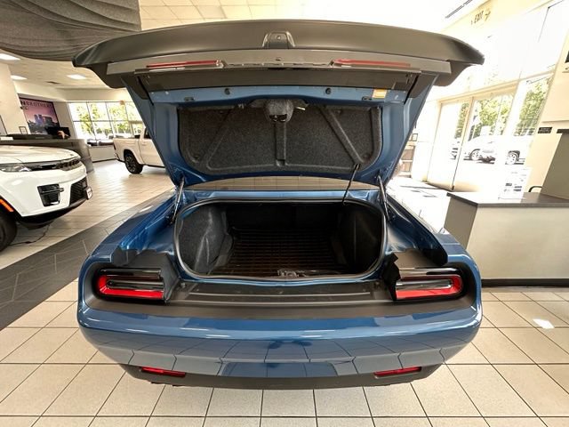 Used 2022 Dodge Challenger SRT Hellcat w/ SRT Black Package RWD image 13