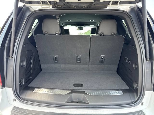 Certified 2023 Chevrolet Tahoe RST w/ Luxury Package AWD/4WD image 10