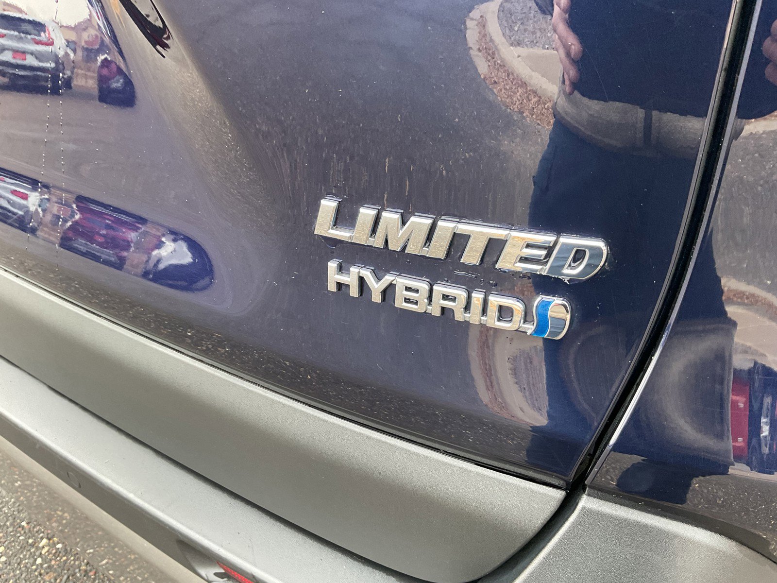 Used 2023 Toyota RAV4 Limited image 10