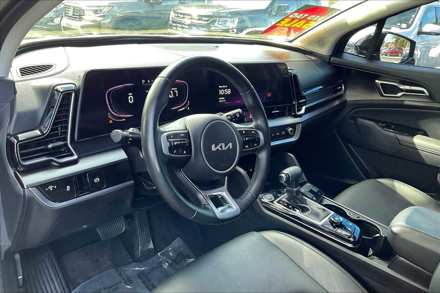 Used 2023 Kia Sportage EX image 13