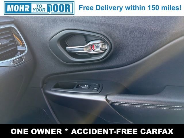 Used 2019 Jeep Cherokee Limited image 26