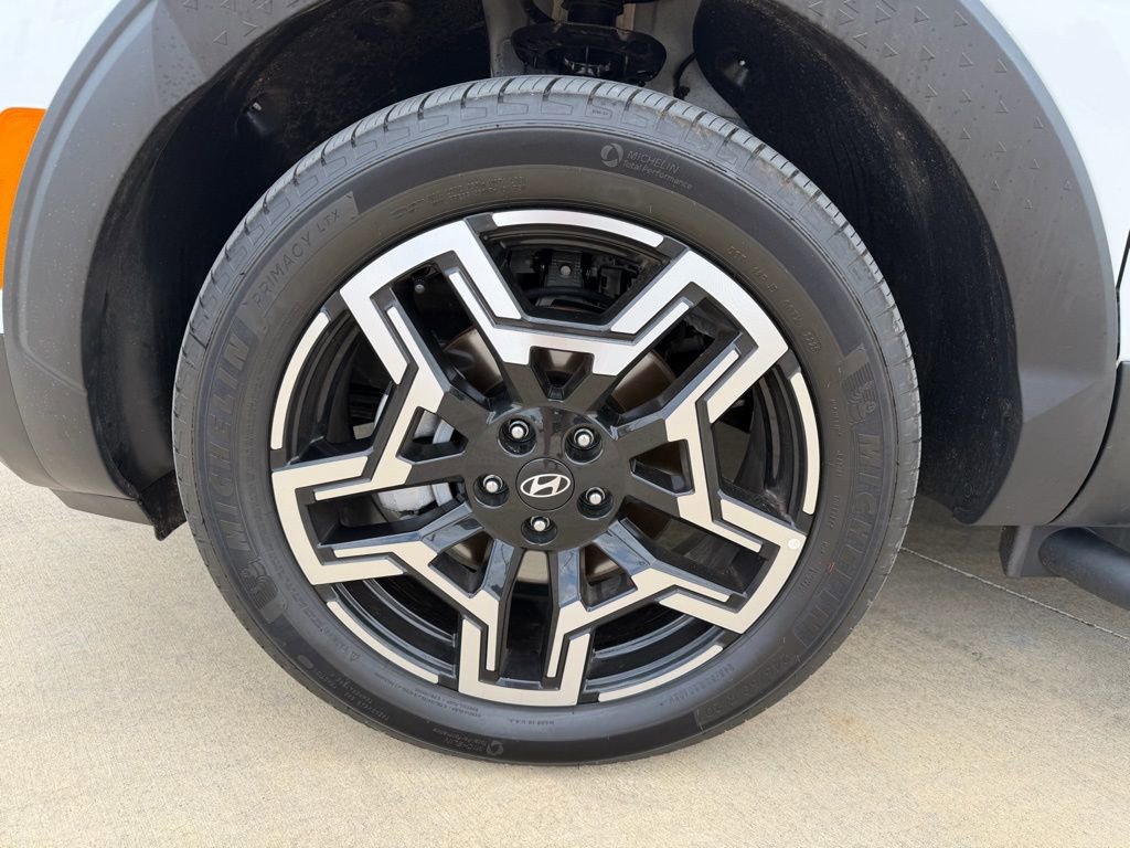 Certified 2026 Hyundai Santa Cruz Limited image 9