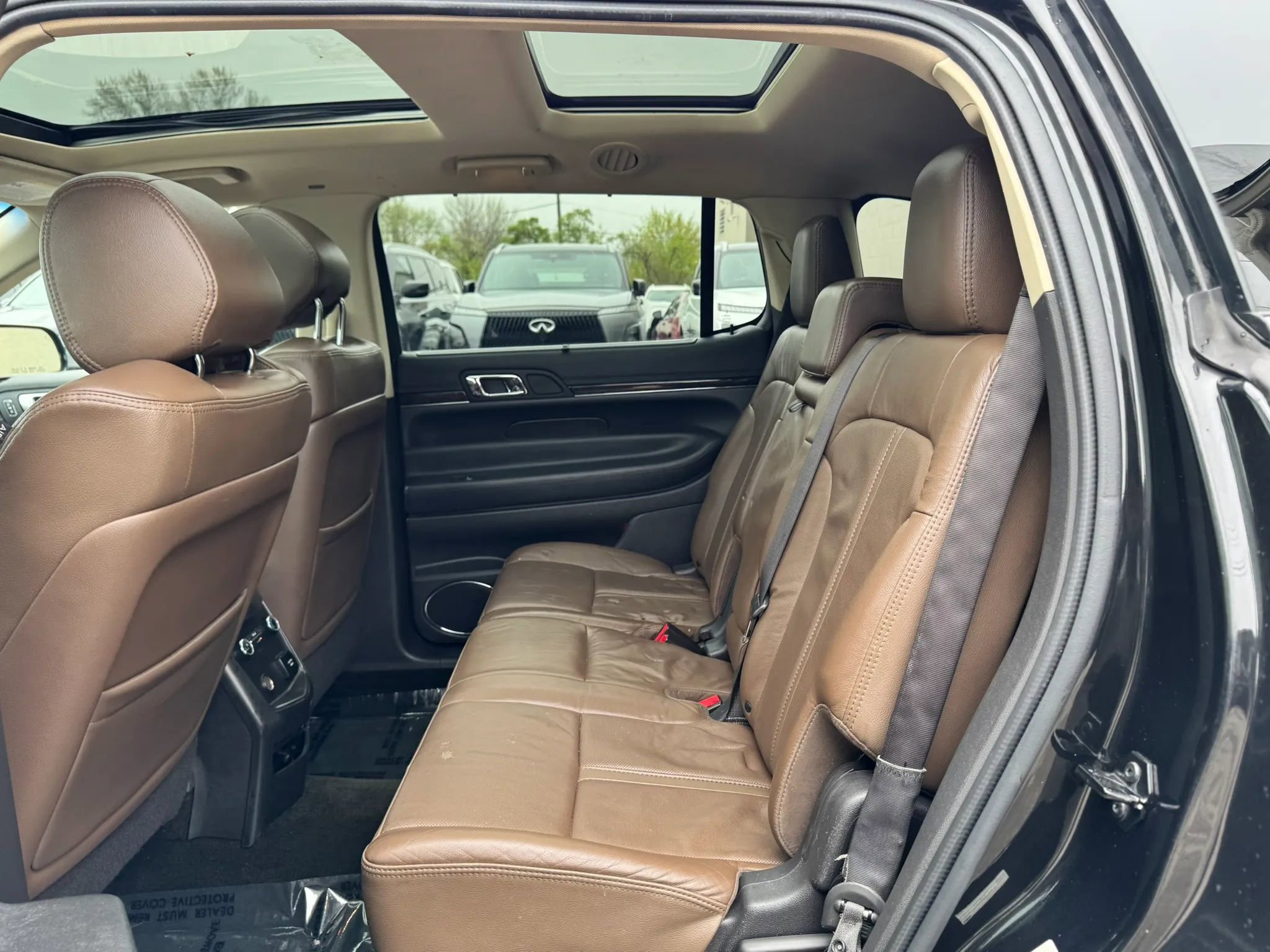 Used 2015 Lincoln MKT AWD w/ Equipment Group 201A image 17