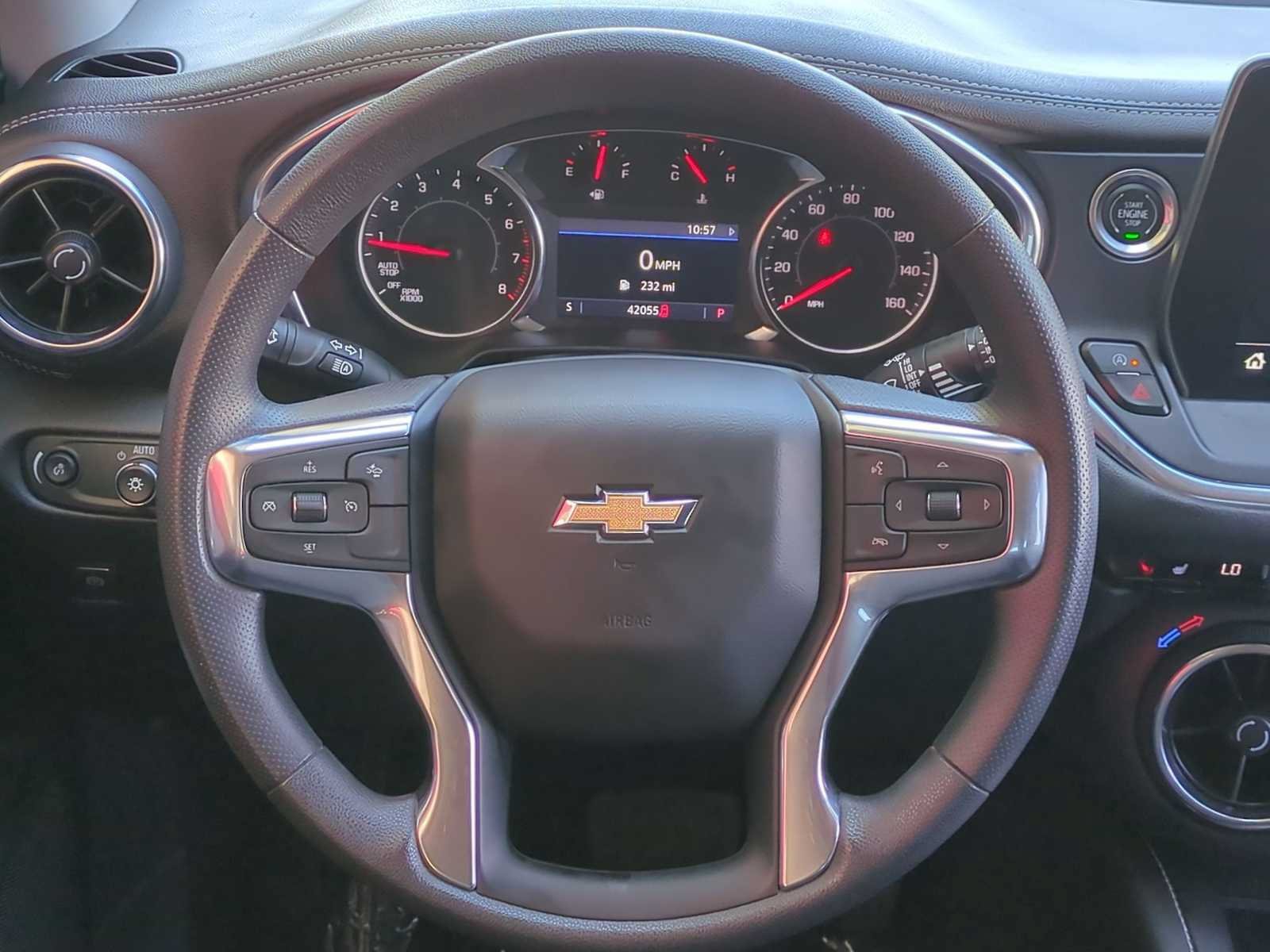 Used 2025 Chevrolet Blazer LT FWD image 14