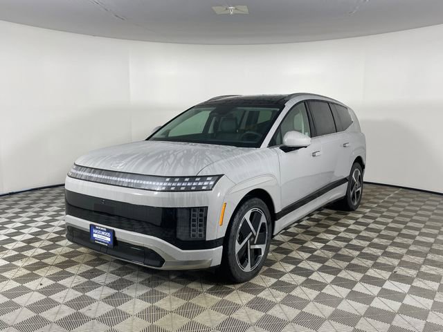 New 2026 Hyundai Ioniq 9 Calligraphy w/ Tow & Go Package