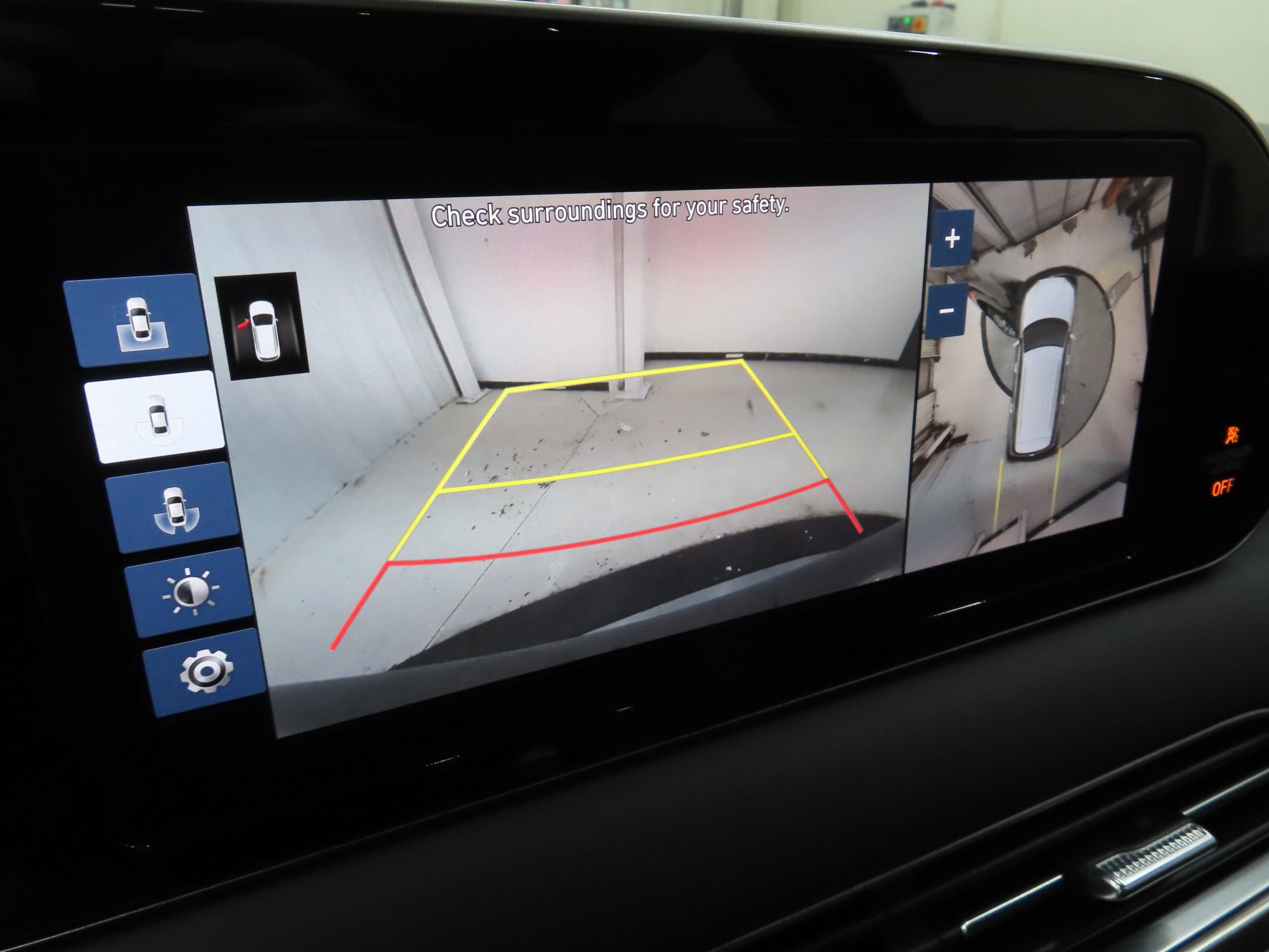 Used 2021 Hyundai Palisade Limited w/ Cargo Package image 17