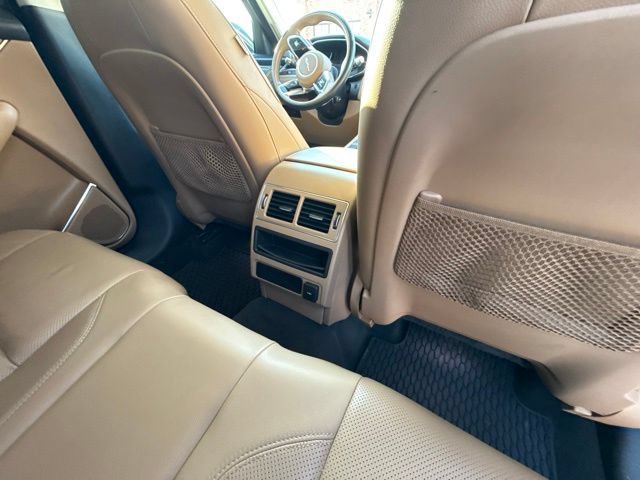 Used 2023 Jaguar F-PACE S AWD/4WD image 15