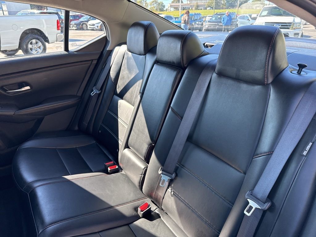 Used 2024 Nissan Sentra SR w/ SR Premium Package image 11