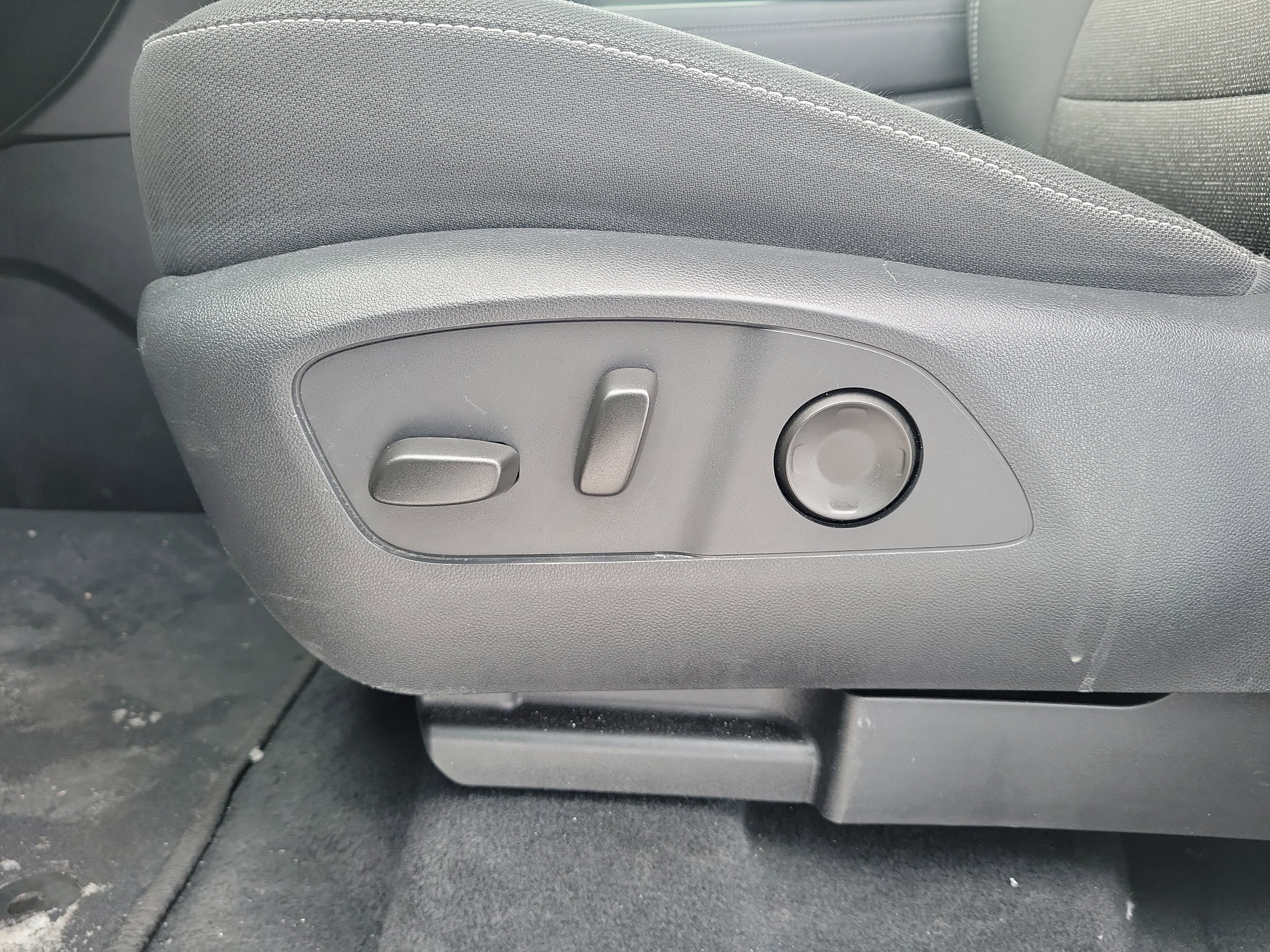 Used 2024 Chevrolet Traverse LT image 17