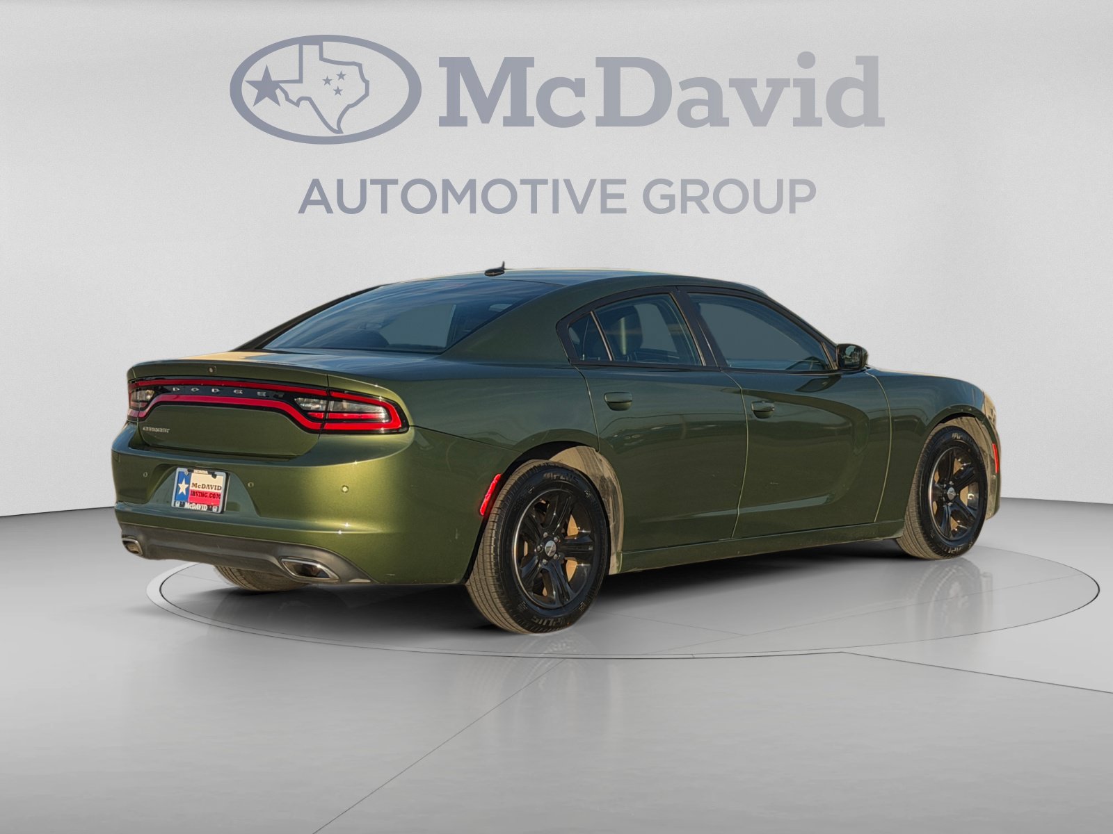 Used 2021 Dodge Charger SXT w/ Leather Interior Group RWD image 6