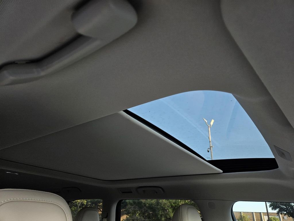 New 2026 Nissan Armada Platinum w/ Convenience Package image 7