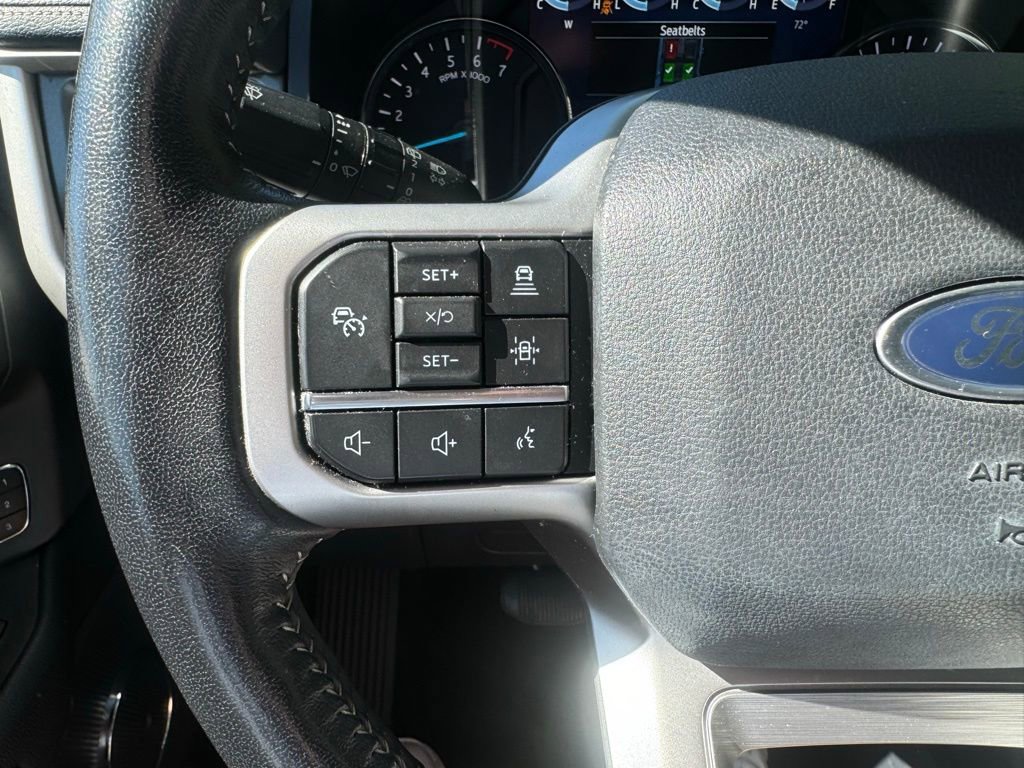 Used 2023 Ford Expedition XLT image 25