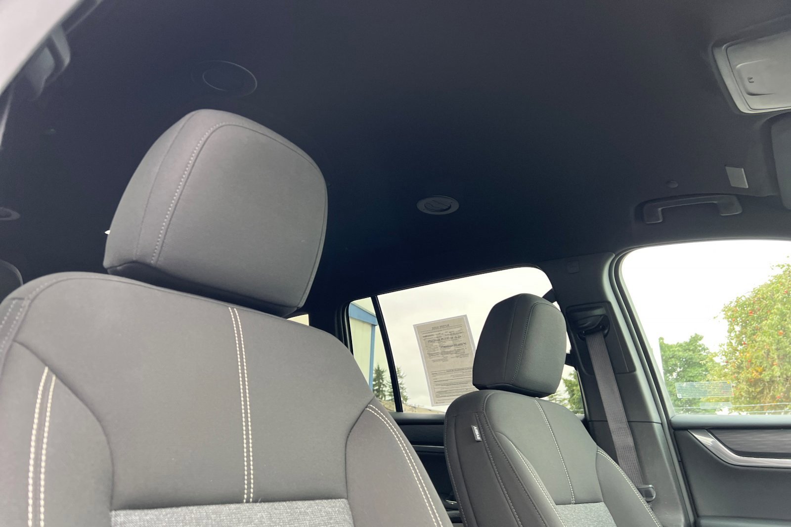 Used 2025 GMC Acadia Elevation image 15