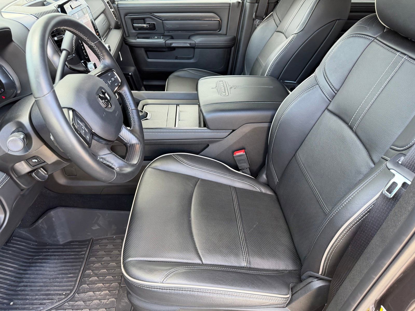 Used 2024 RAM 2500 Limited image 9