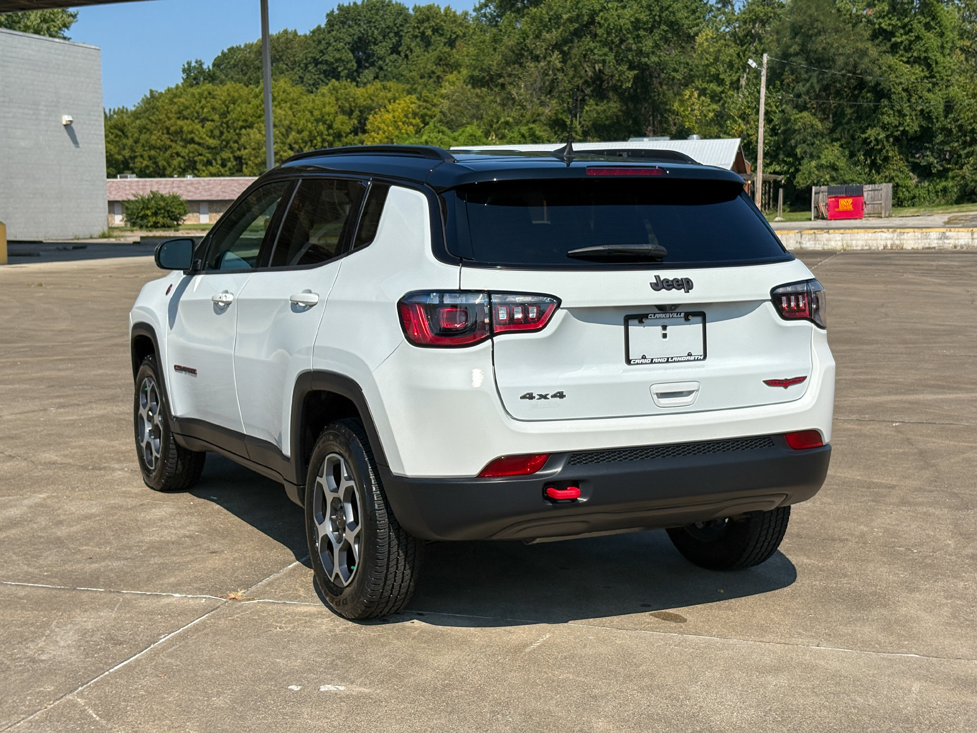 Used 2022 Jeep Compass Trailhawk AWD/4WD image 8
