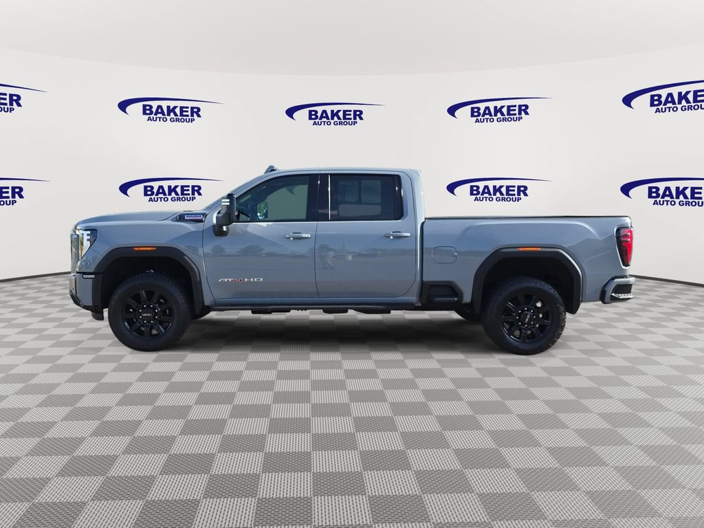 Used 2024 GMC Sierra 2500 AT4 w/ Technology Package AWD/4WD image 8