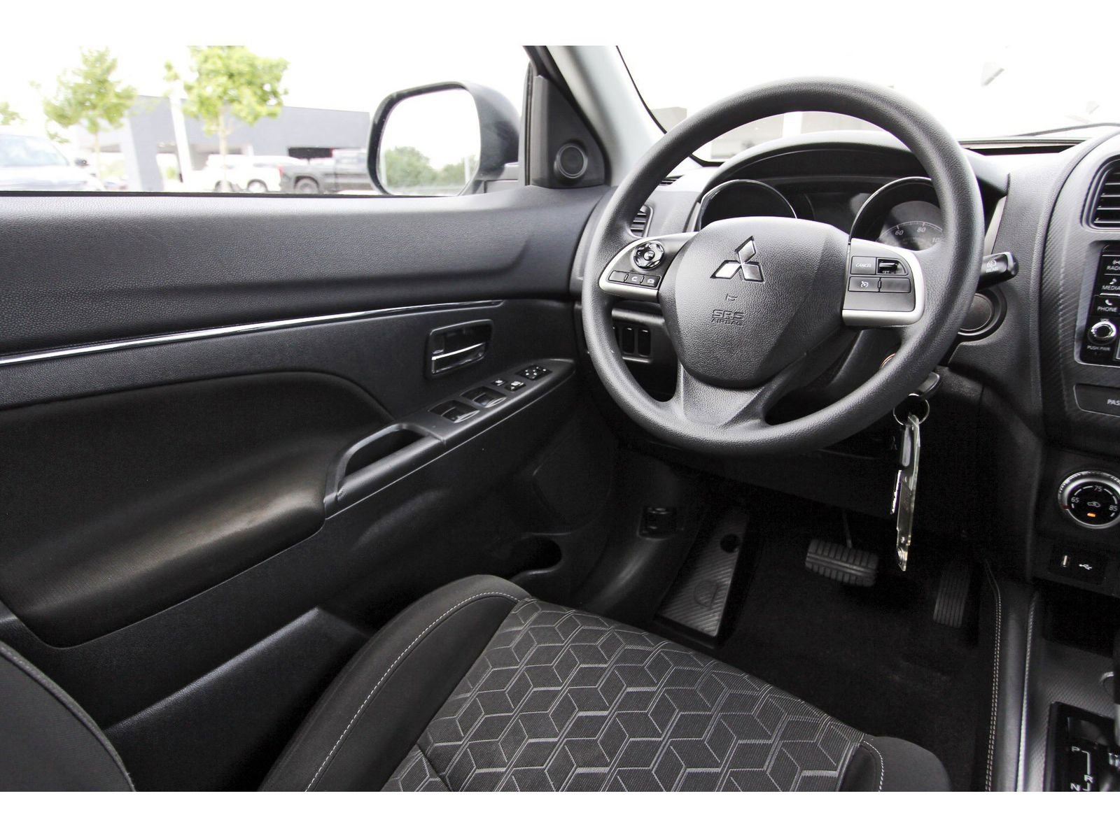 Used 2022 Mitsubishi Outlander Sport ES FWD image 11