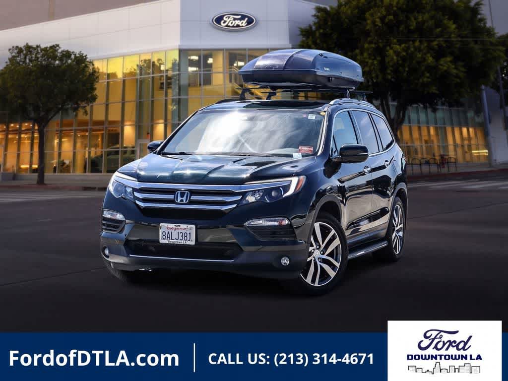 Used 2017 Honda Pilot Touring video 1