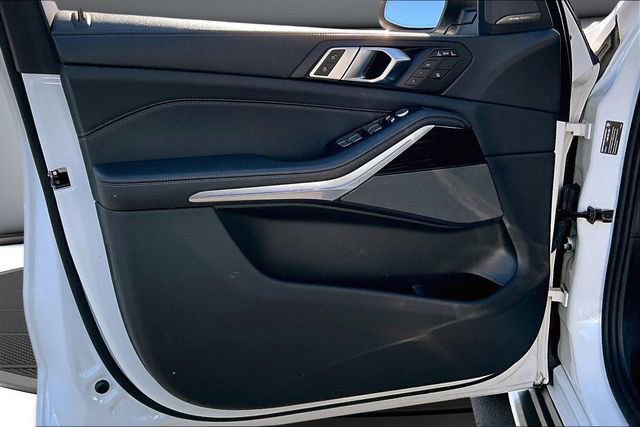Used 2024 BMW X7 xDrive40i image 20