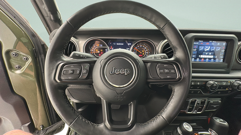 Used 2021 Jeep Wrangler Unlimited Sport AWD/4WD image 16