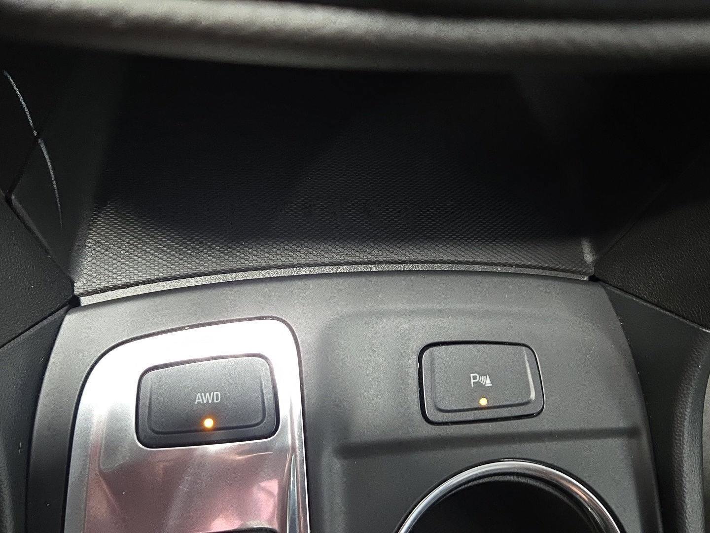 Used 2024 Chevrolet Equinox LT image 18