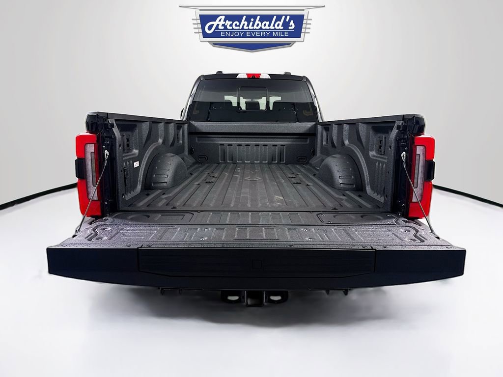 Used 2025 Ford F450 Platinum w/ FX4 Off-Road Package AWD/4WD image 24