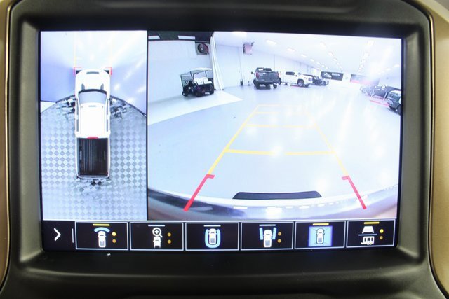 Used 2022 Chevrolet Silverado 2500 High Country w/ Z71 Off-Road Package image 4