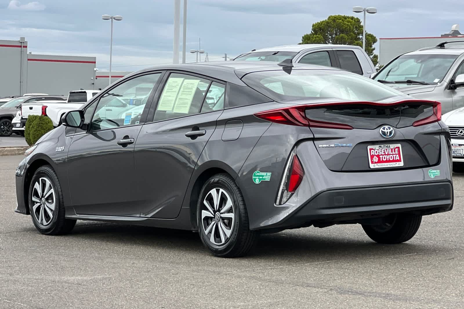 Certified 2017 Toyota Prius Prime Plus w/ Carpet Mat Package FWD image 7