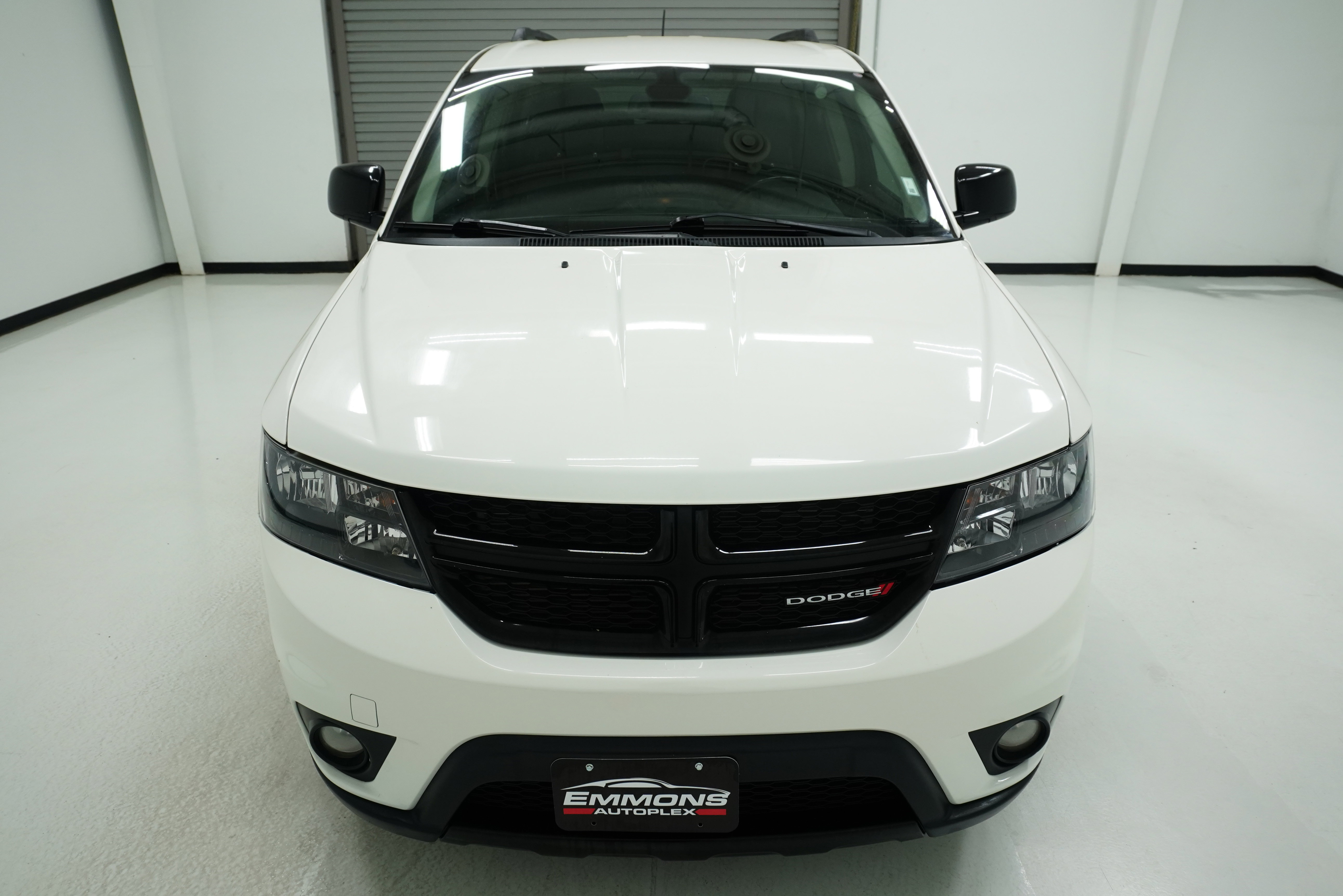 Used 2019 Dodge Journey SE w/ Connectivity Group image 2