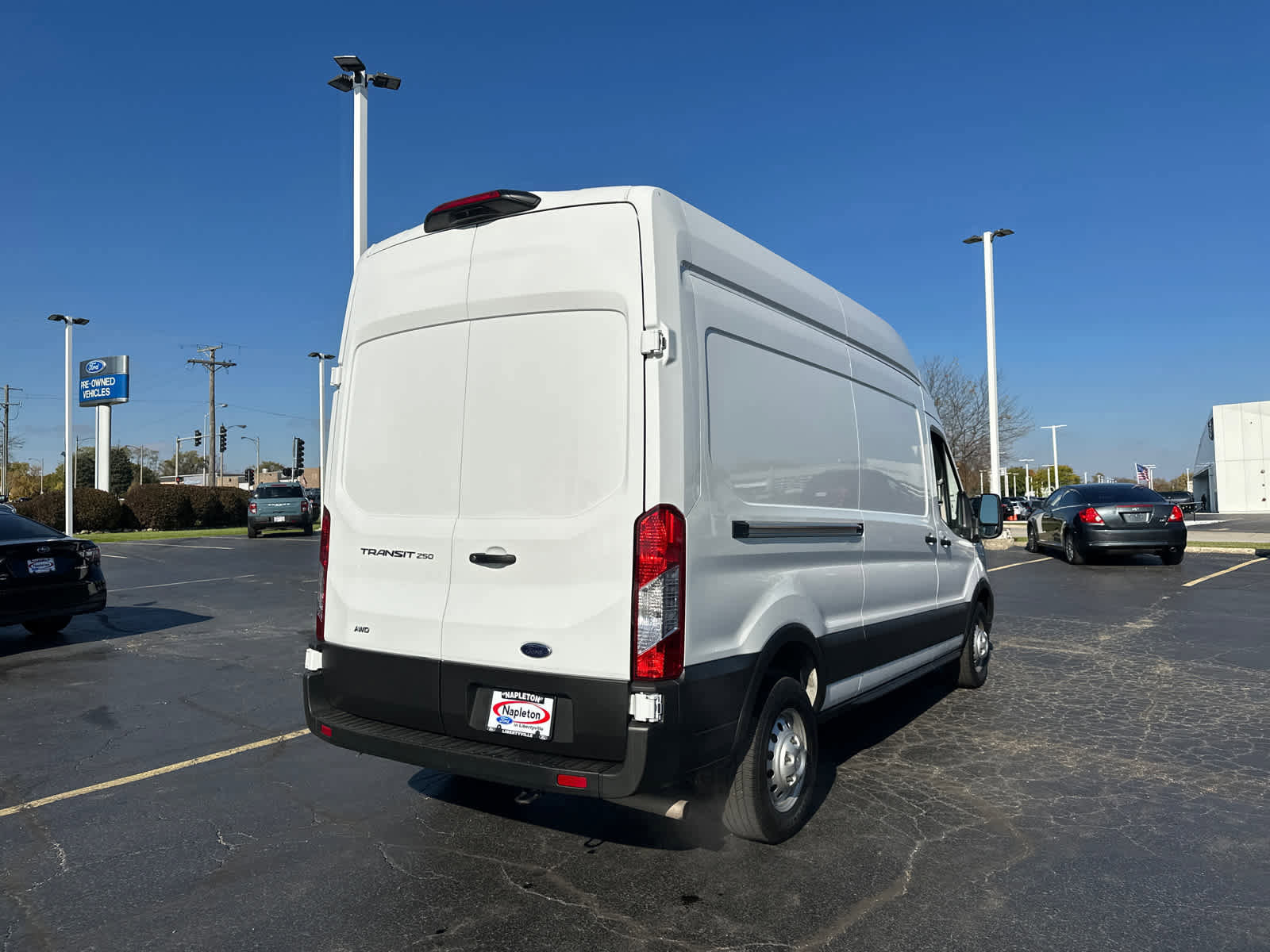 Used 2023 Ford Transit 250 148 High Roof AWD image 8