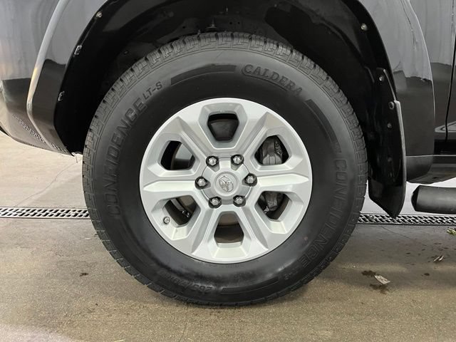 Used 2017 Toyota 4Runner SR5 Premium AWD/4WD image 24