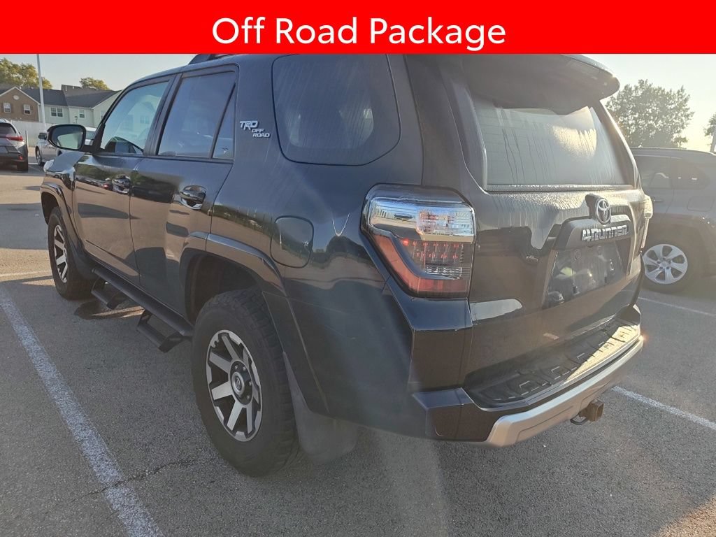 Used 2018 Toyota 4Runner TRD Off-Road AWD/4WD image 4