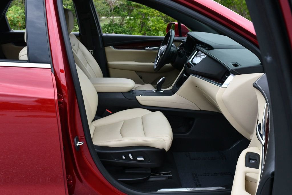 Used 2019 Cadillac XT5 Luxury FWD image 43