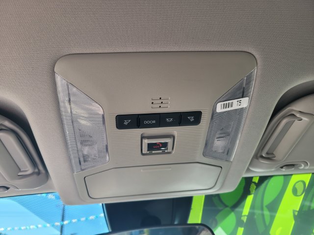 Used 2024 Toyota RAV4 XLE FWD image 22