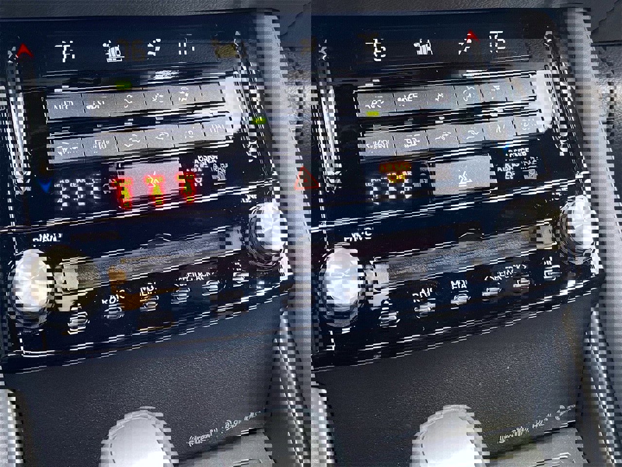 Used 2024 Lexus IS 300 w/ Premium Package image 28