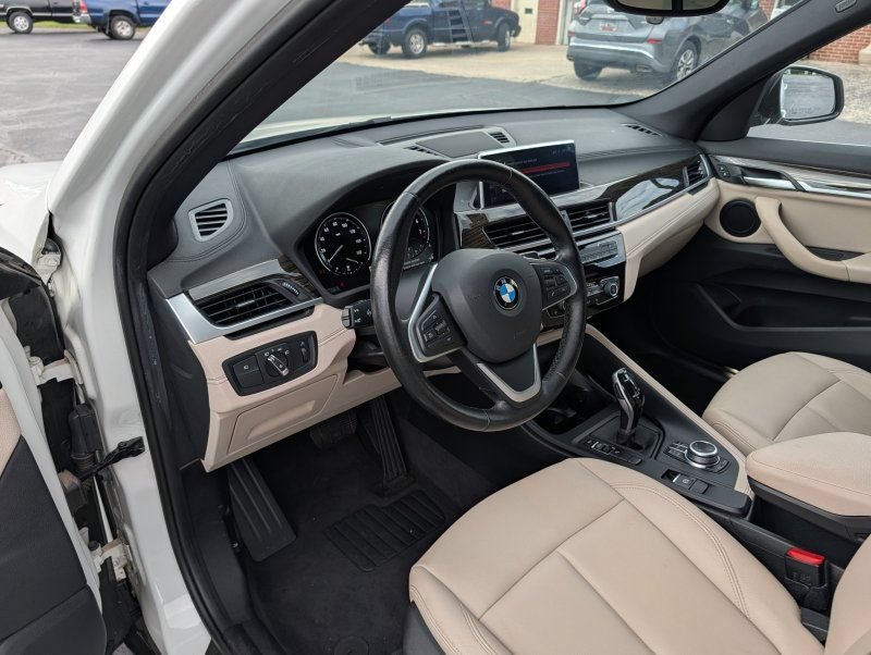 Used 2020 BMW X1 sDrive28i w/ Convenience Package FWD image 13
