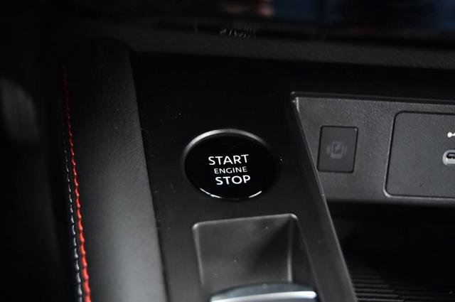 New 2025 Nissan Kicks SR image 21