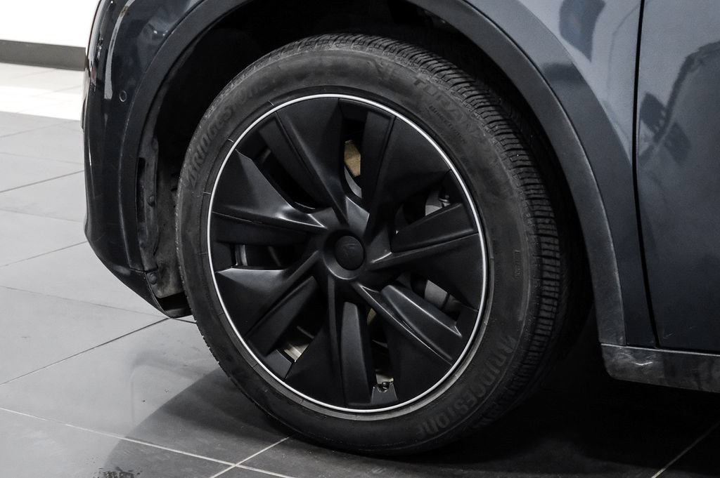 Used 2022 Tesla Model Y Long Range AWD/4WD image 52