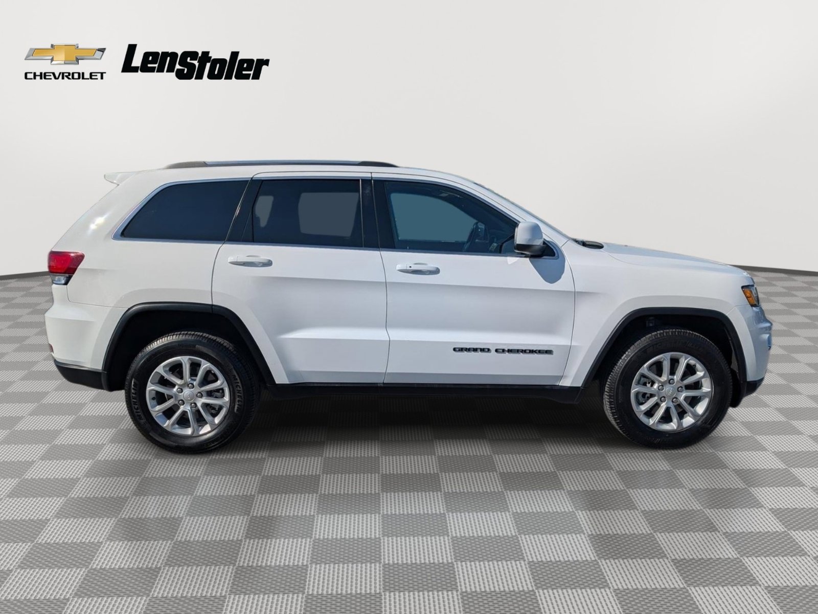 Used 2021 Jeep Grand Cherokee Laredo X AWD/4WD image 6